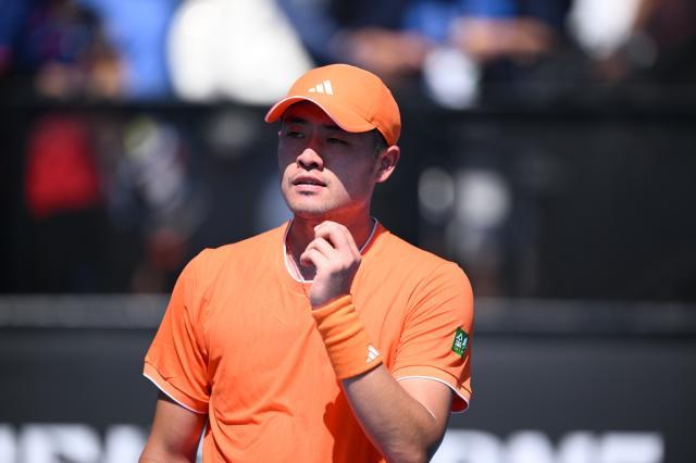 海星TV-张奔斗:腿部拉伤的吴易昺,把对手打到腿抽筋